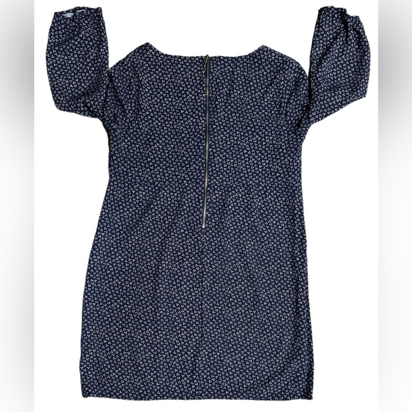 Dress - Picture 2 of 5